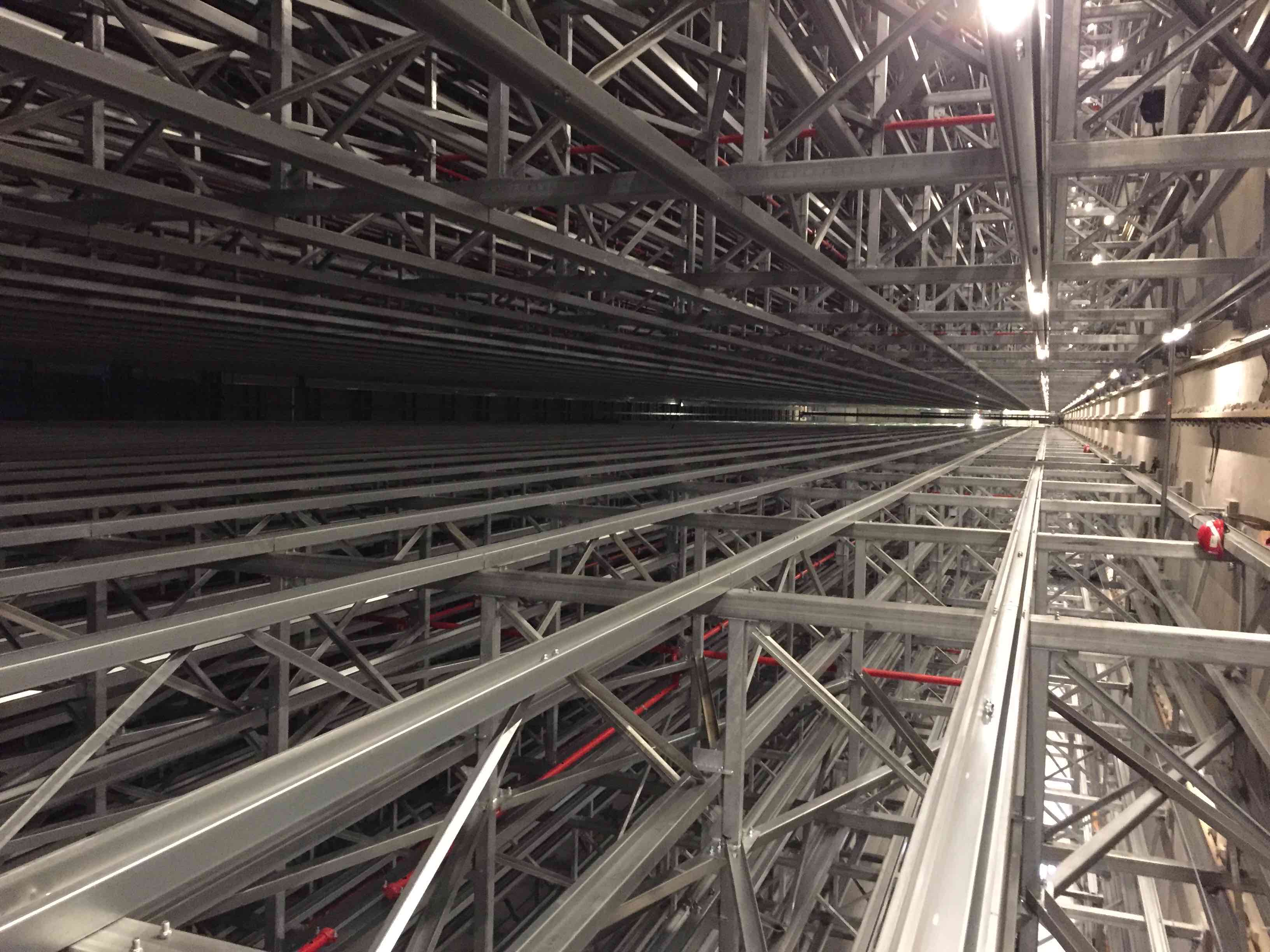 Kraftool automated warehouse